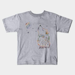 Howling wolf line art Kids T-Shirt